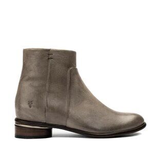 new $400 FRYE CHARLIE SEAM SHORT LEATHER CYLINDRICAL BOOTIE SLATE 11 (MG30)